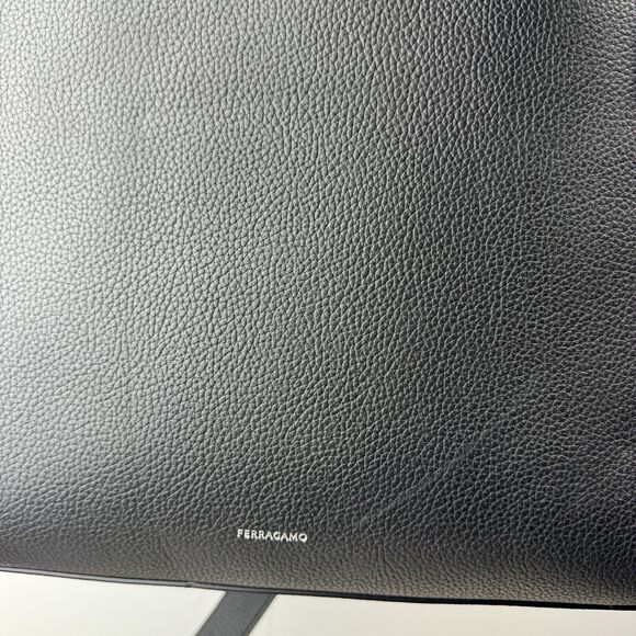 Ferragamo Business bag with Gancini Buckles Briefcase with Shoulder Strap - Picture 5 of 16